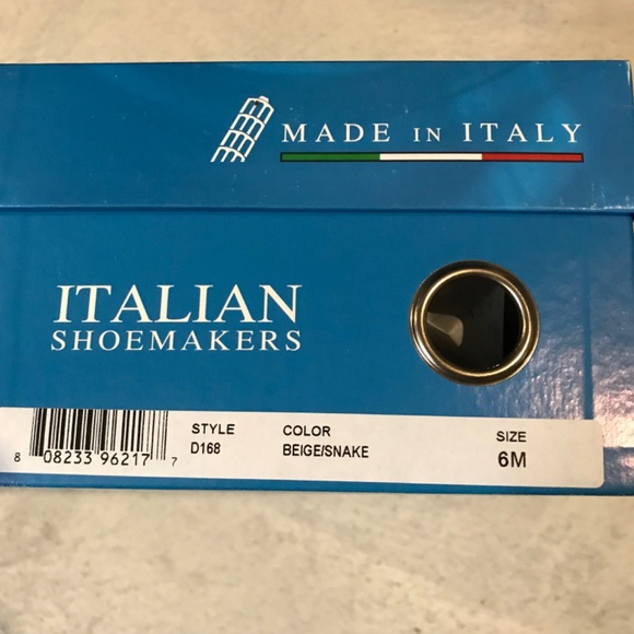 NEW Italian Shoemakers Women's Snakeskin Wedge Sandals Slip On Size 6 Beige - Picture 8 of 8